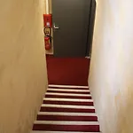 De La Boetie 4*