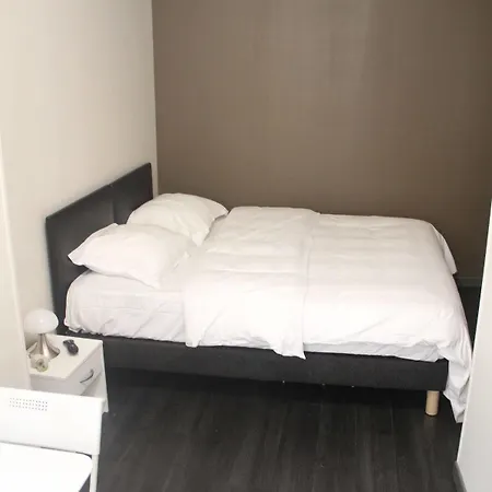 Hotel De La Boetie 4*