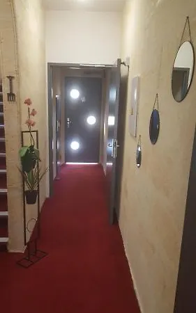 De La Boetie Hotel