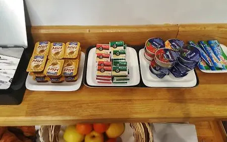 De La Boetie Hotel 4*