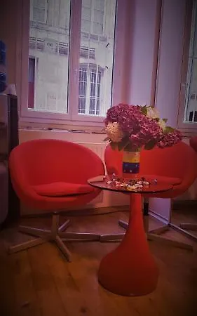 Hotell De La Boetie 4*