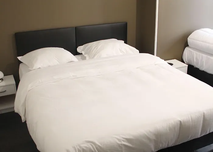 De La Boetie Hotel 4*