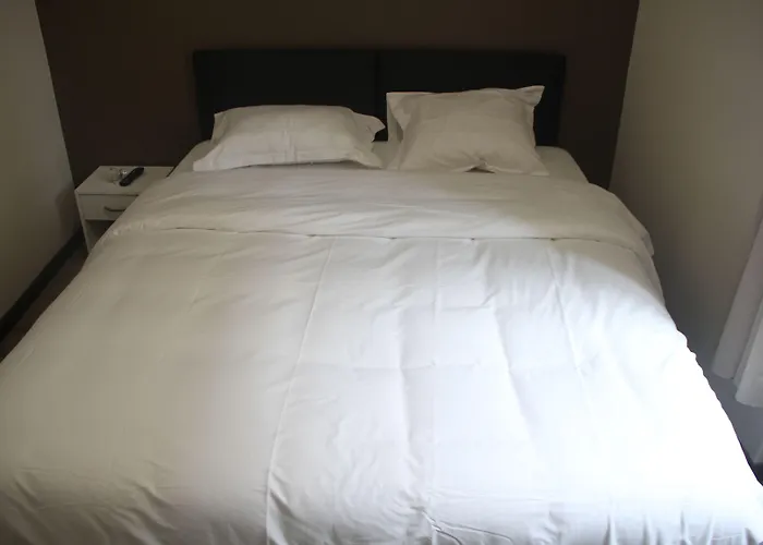 De La Boetie Hotel 4*