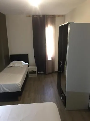 De La Boetie Hotell 4*