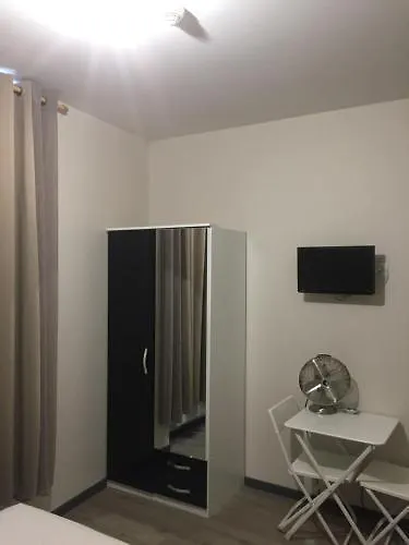 De La Boetie Hotell 4*