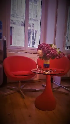 호텔 De La Boetie 4*